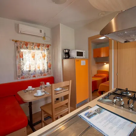 Aldeamento Turístico & Orchidea 3*