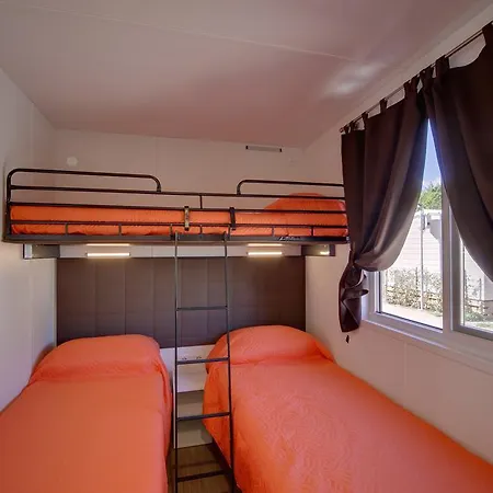 Vakantiepark & Orchidea 3*